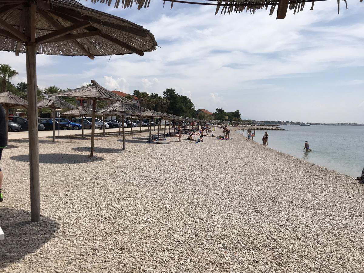 Apartments Villa Engeli Vir Kültér fotó